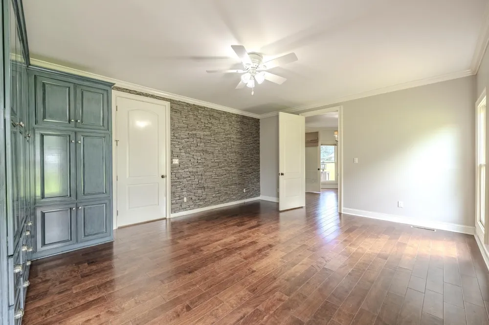 245 NELLIE LN Savannah, TN 38372