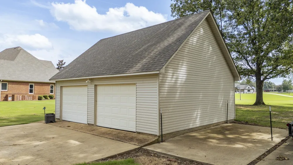 245 NELLIE LN Savannah, TN 38372