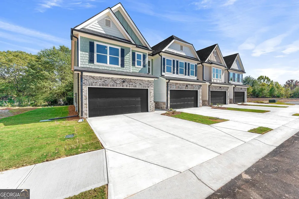 47 Crest DR Hartwell, GA 30643