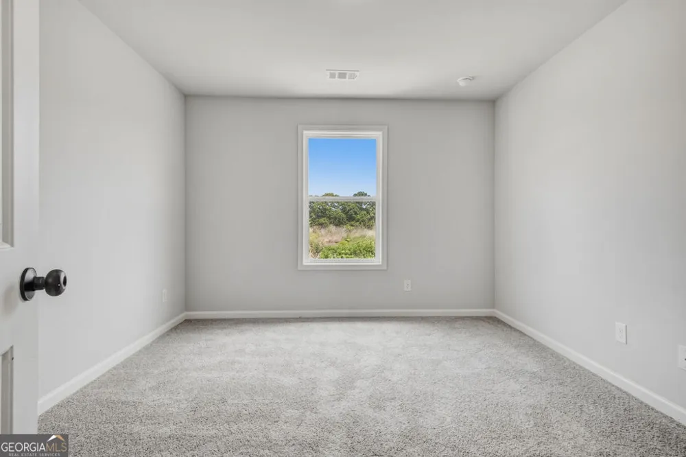 47 Crest DR Hartwell, GA 30643