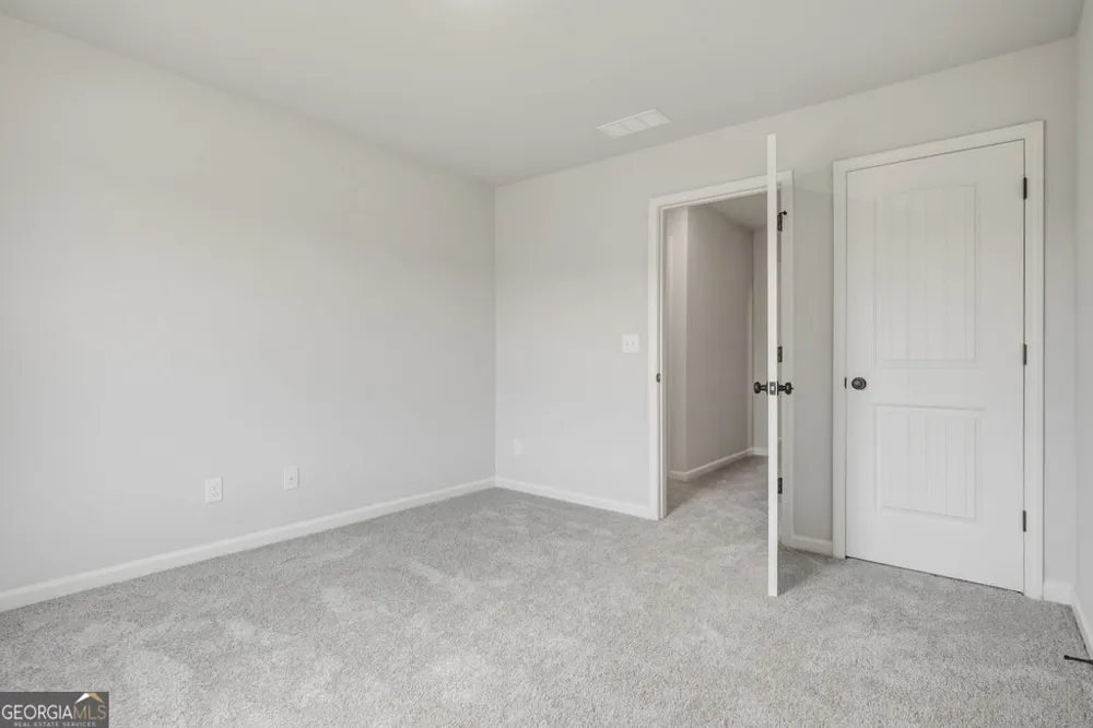 47 Crest DR Hartwell, GA 30643