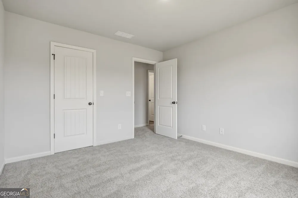 47 Crest DR Hartwell, GA 30643