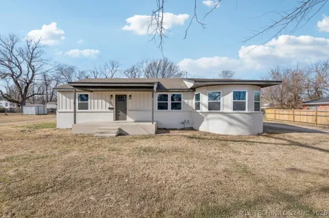 1228 S 76th EastAvenue