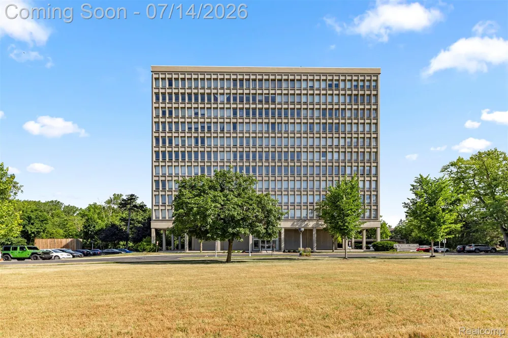 22700 Garrison Street #707 Dearborn City, MI 48124