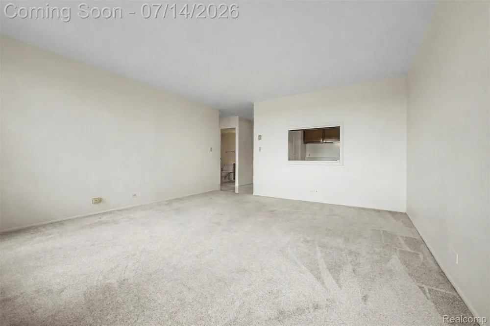 22700 Garrison Street #707 Dearborn City, MI 48124