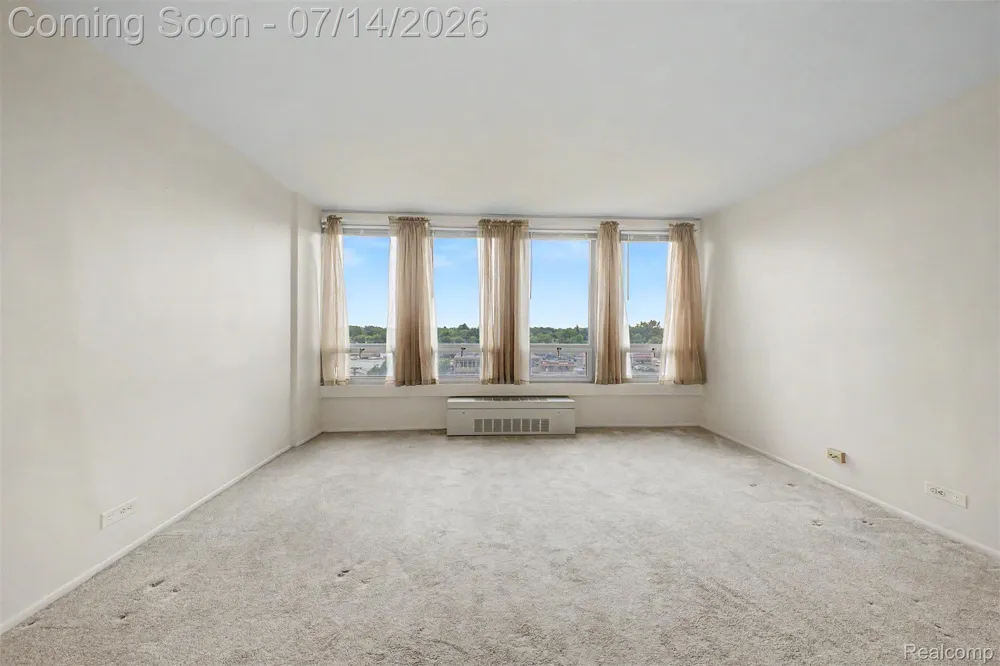 22700 Garrison Street #707 Dearborn City, MI 48124