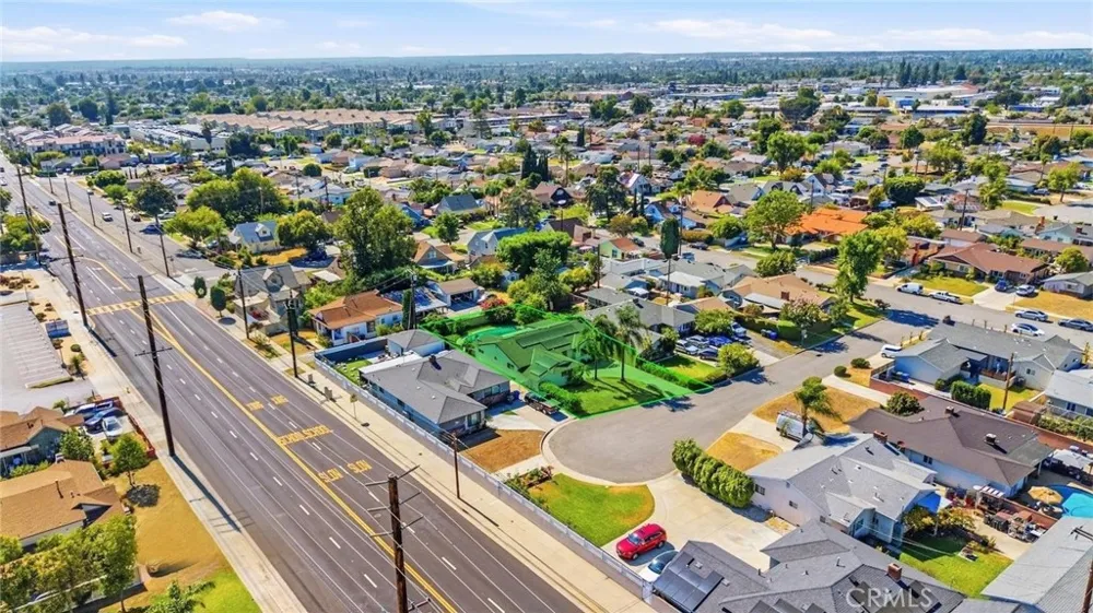 1111 Calera Covina, CA 91722