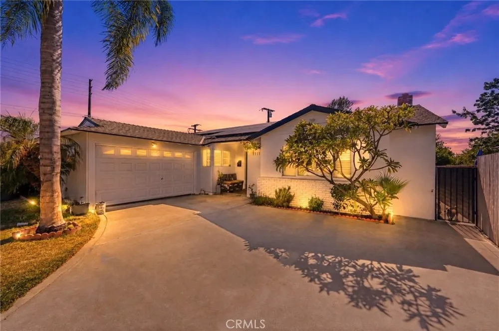 1111 Calera Covina, CA 91722
