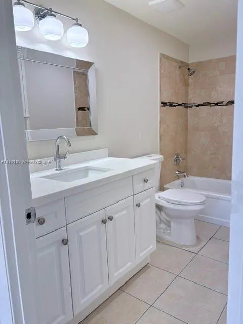 670 Bliue Lane Port Charlotte, FL 33952