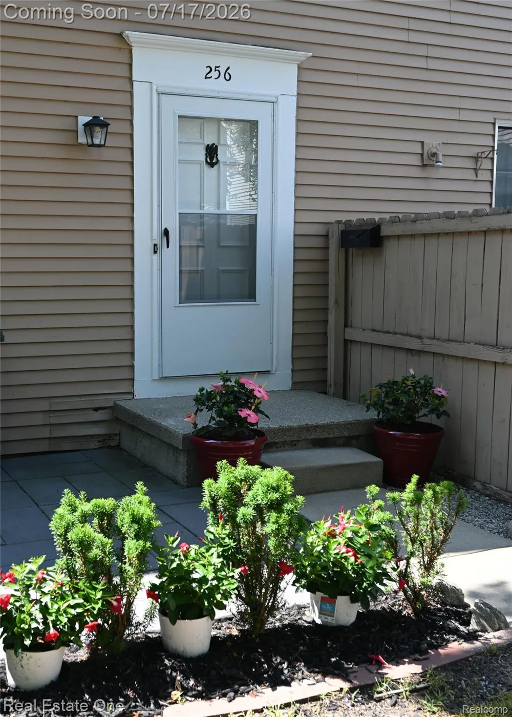 256 1st Street Rochester City, MI 48307