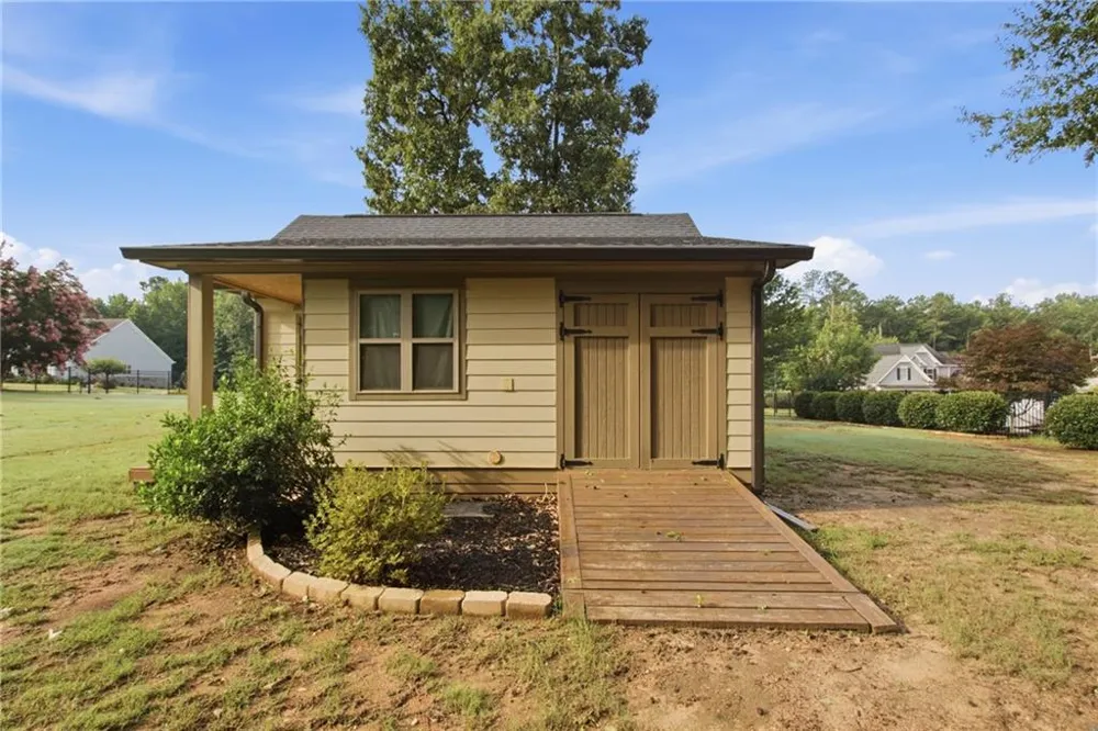 4662 Whitlow Ridge Drive Bishop, GA 30621