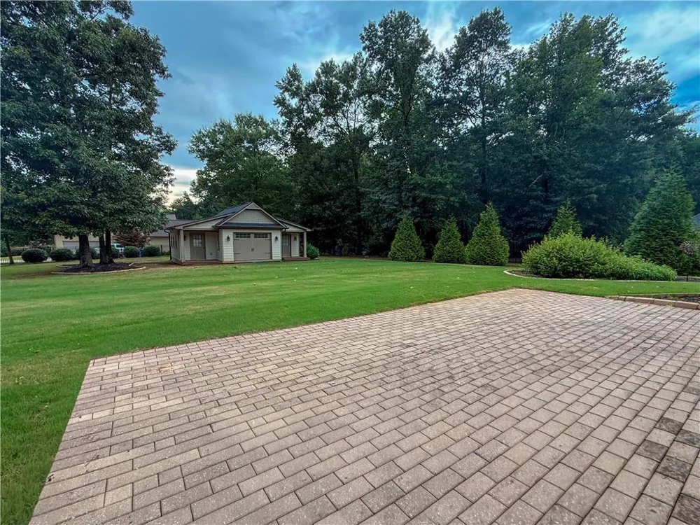 4662 Whitlow Ridge Drive Bishop, GA 30621
