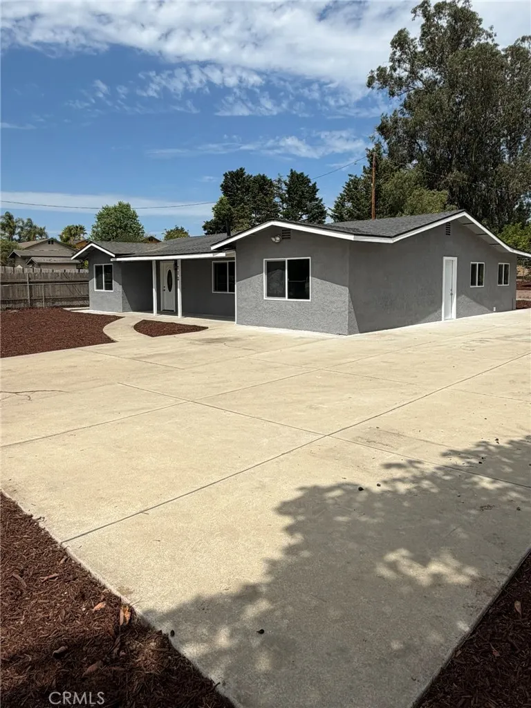 712 Southland Nipomo, CA 93444
