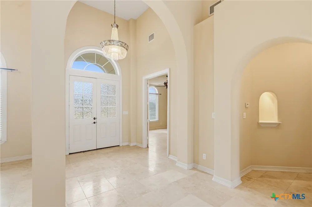 48 Post Oak Run Inez, TX 77968