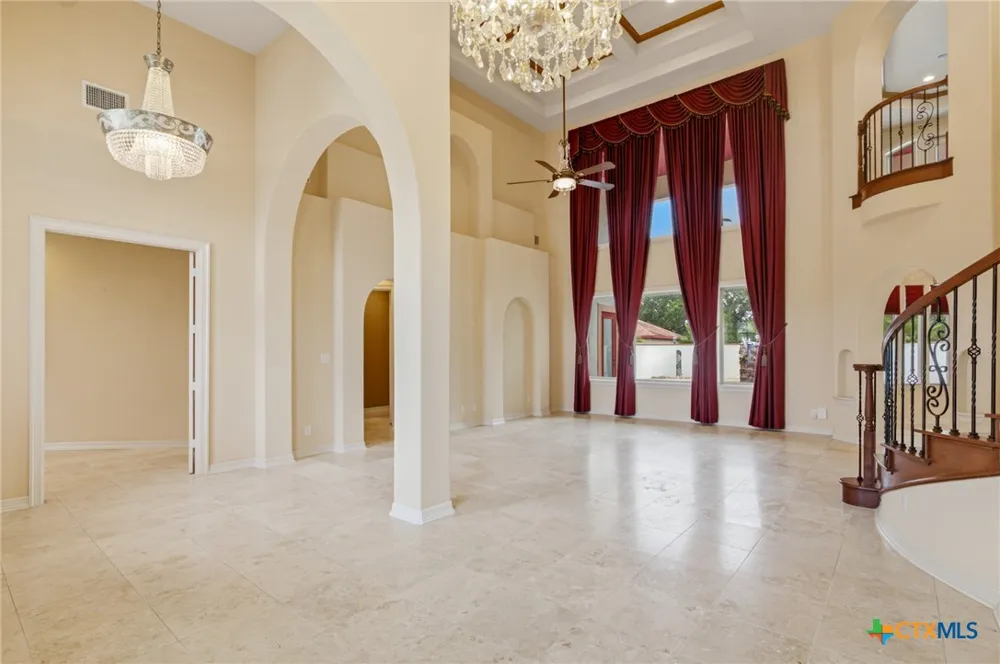 48 Post Oak Run Inez, TX 77968