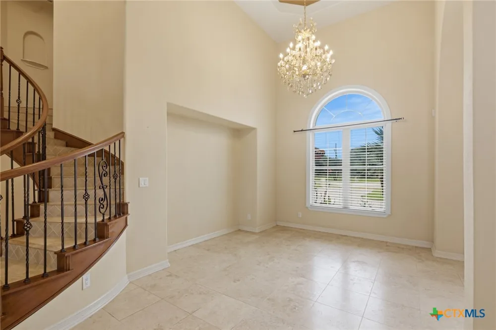 48 Post Oak Run Inez, TX 77968