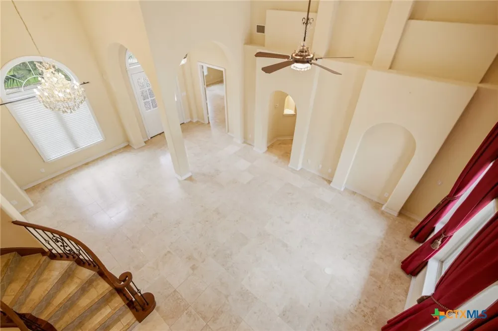 48 Post Oak Run Inez, TX 77968