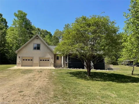 2180 Davis Road