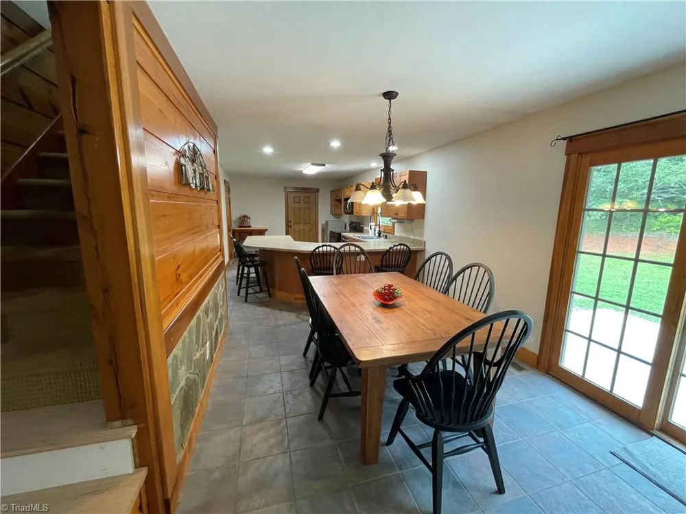 2180 Davis Road Haw River, NC 27258