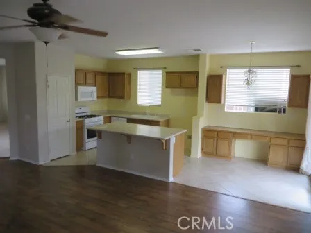 43627 Yukon Court Hemet, CA 92544
