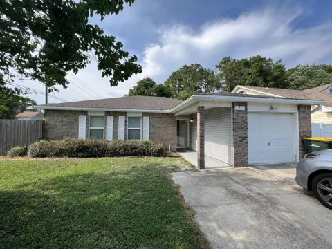 71 NW Olde Cypress Circle