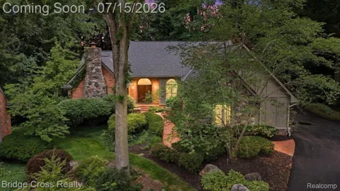 249 Norcliff Drive