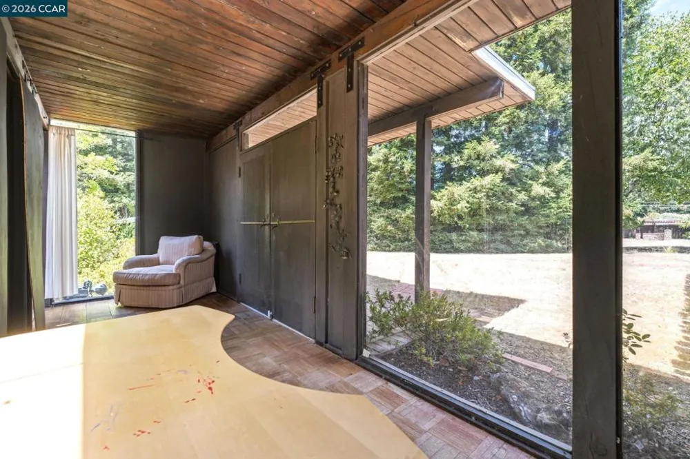 2339 Tice Valley Blvd Walnut Creek, CA 94595