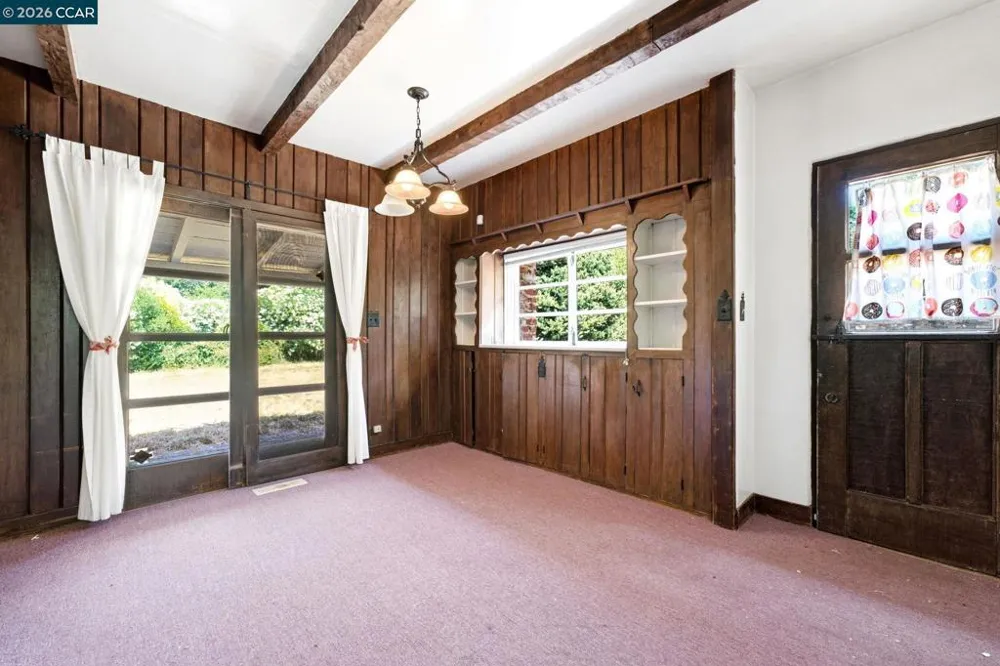 2339 Tice Valley Blvd Walnut Creek, CA 94595
