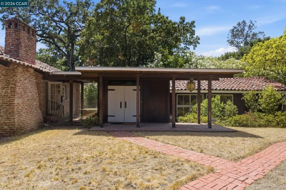 2339 Tice Valley Blvd Walnut Creek, CA 94595