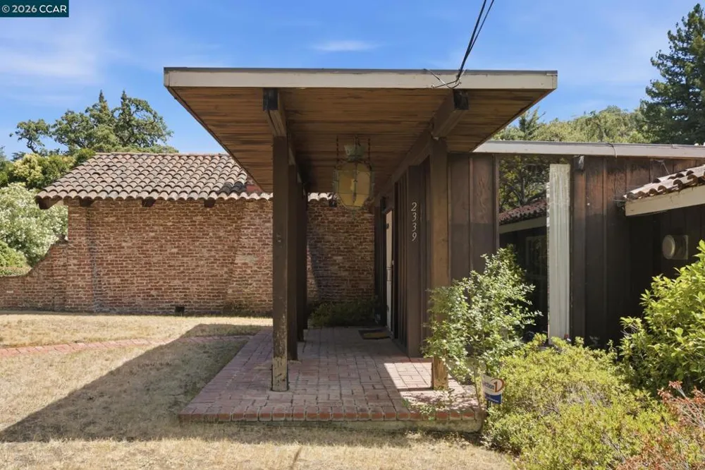 2339 Tice Valley Blvd Walnut Creek, CA 94595