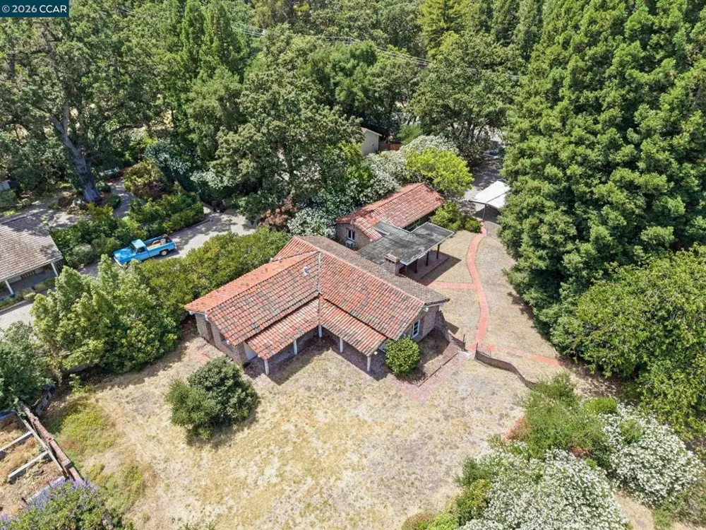 2339 Tice Valley Blvd Walnut Creek, CA 94595