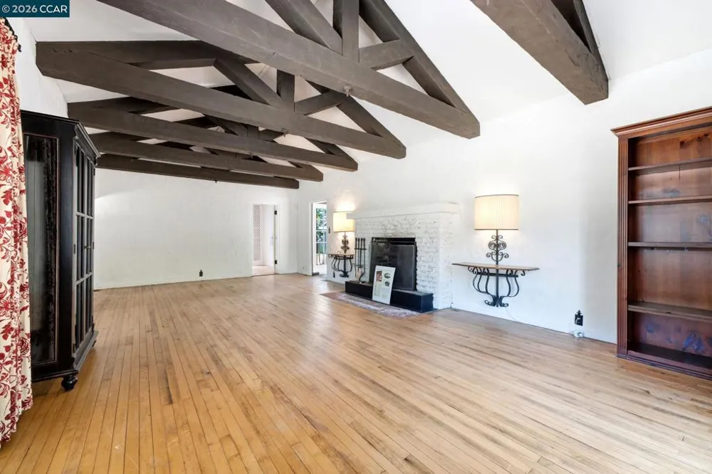 2339 Tice Valley Blvd Walnut Creek, CA 94595