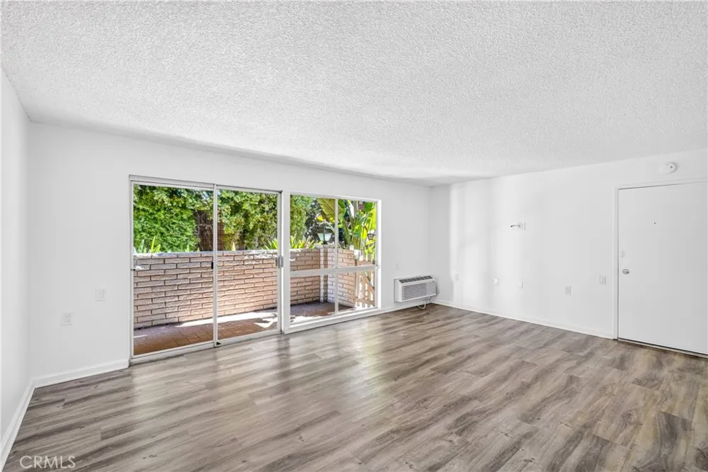2232 Via Puerta #A Laguna Woods, CA 92637