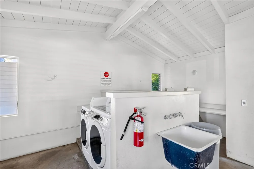 2232 Via Puerta #A Laguna Woods, CA 92637