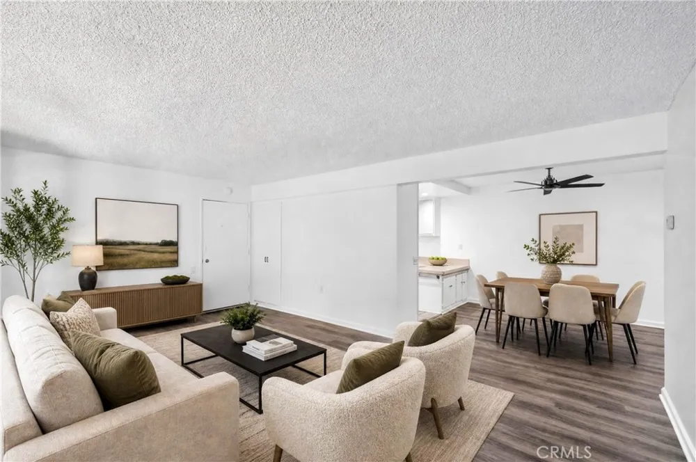 2232 Via Puerta #A Laguna Woods, CA 92637