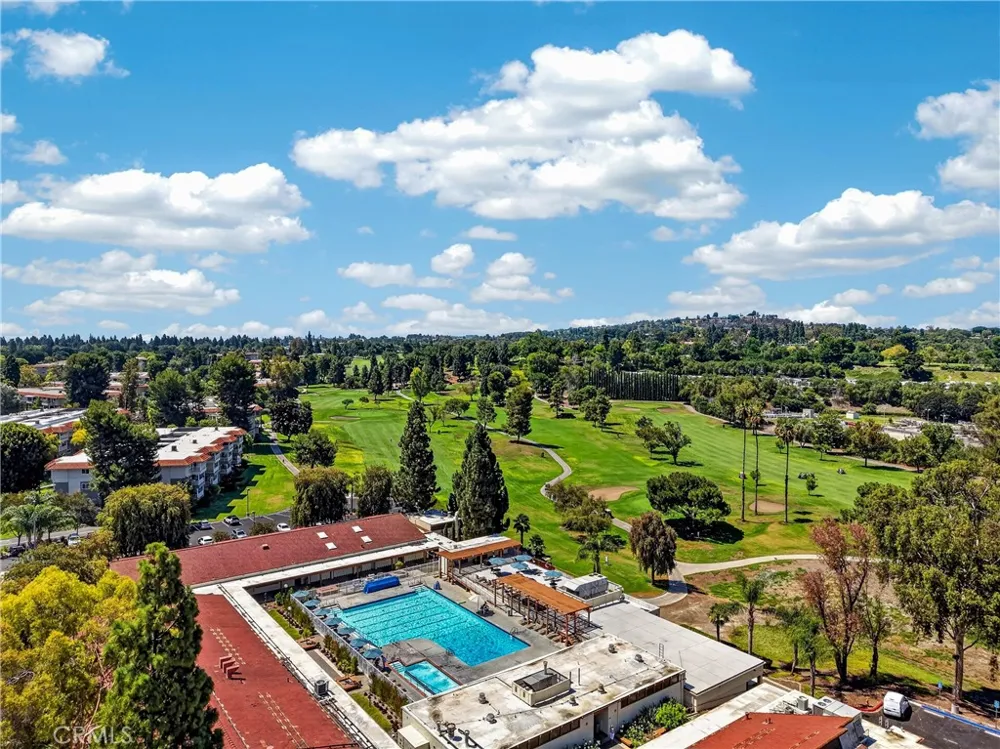 2232 Via Puerta #A Laguna Woods, CA 92637
