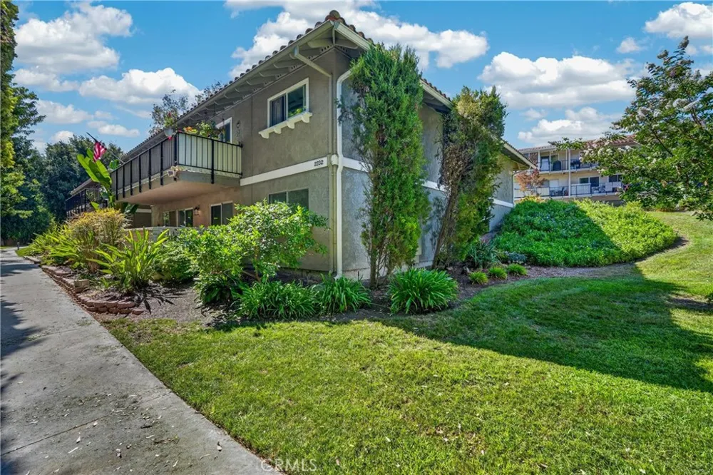 2232 Via Puerta #A Laguna Woods, CA 92637