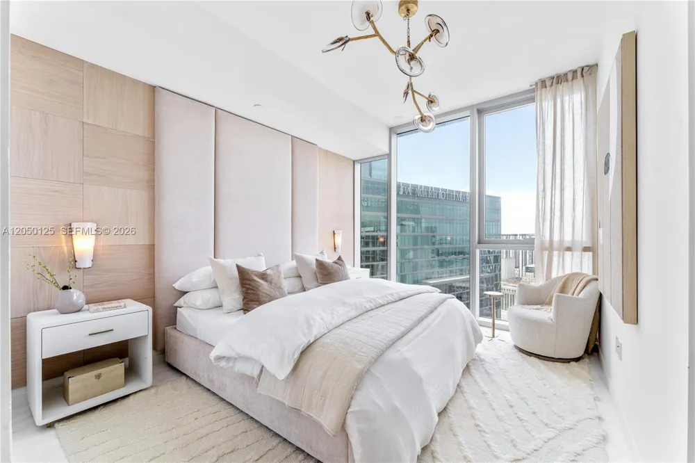 300 Biscayne Blvd Way #4309 Miami, FL 33131