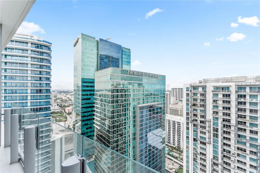 300 Biscayne Blvd Way #4309 Miami, FL 33131