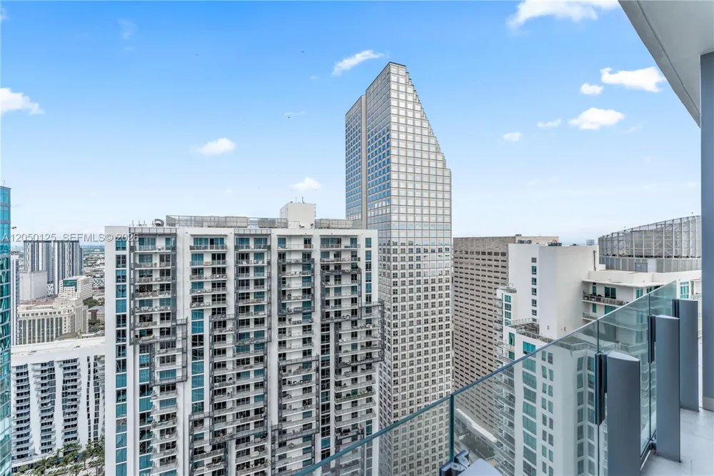 300 Biscayne Blvd Way #4309 Miami, FL 33131