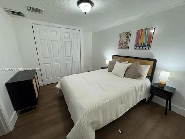 2354 NW 93rd Ter Miami, FL 33147
