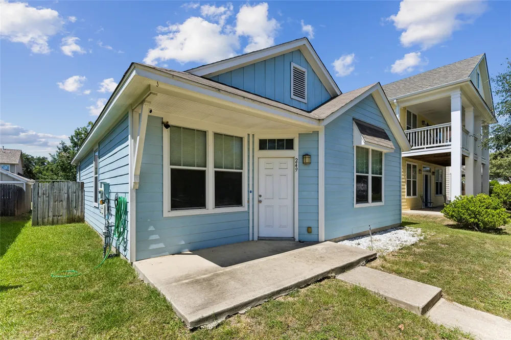 249 Trestle Tree San Marcos, TX 78666