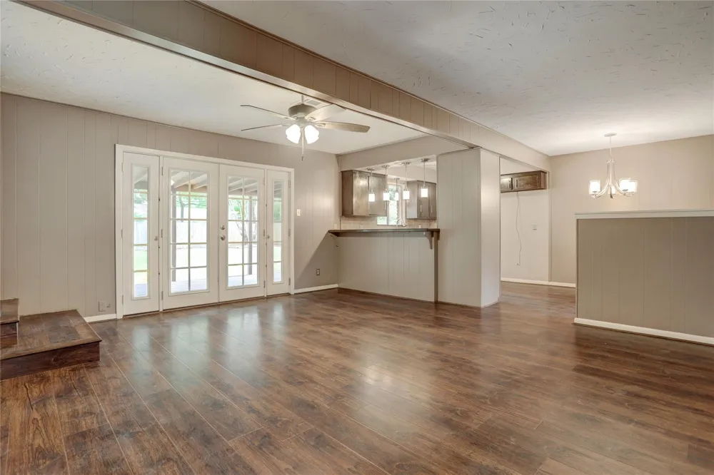 9631 Fairdale Lane Houston, TX 77063