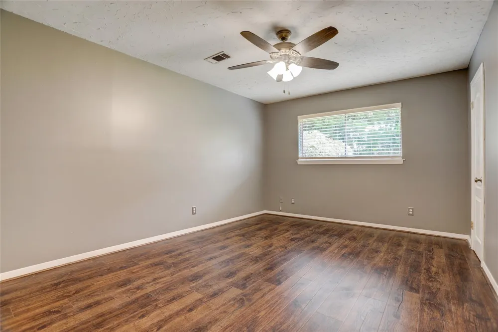 9631 Fairdale Lane Houston, TX 77063