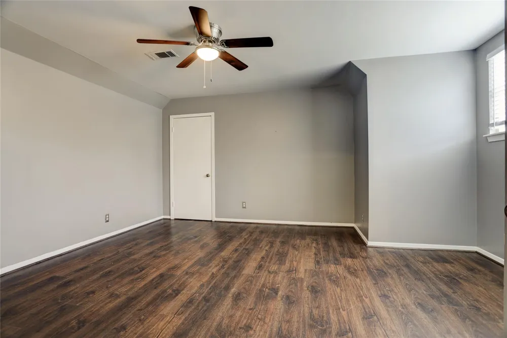 9631 Fairdale Lane Houston, TX 77063