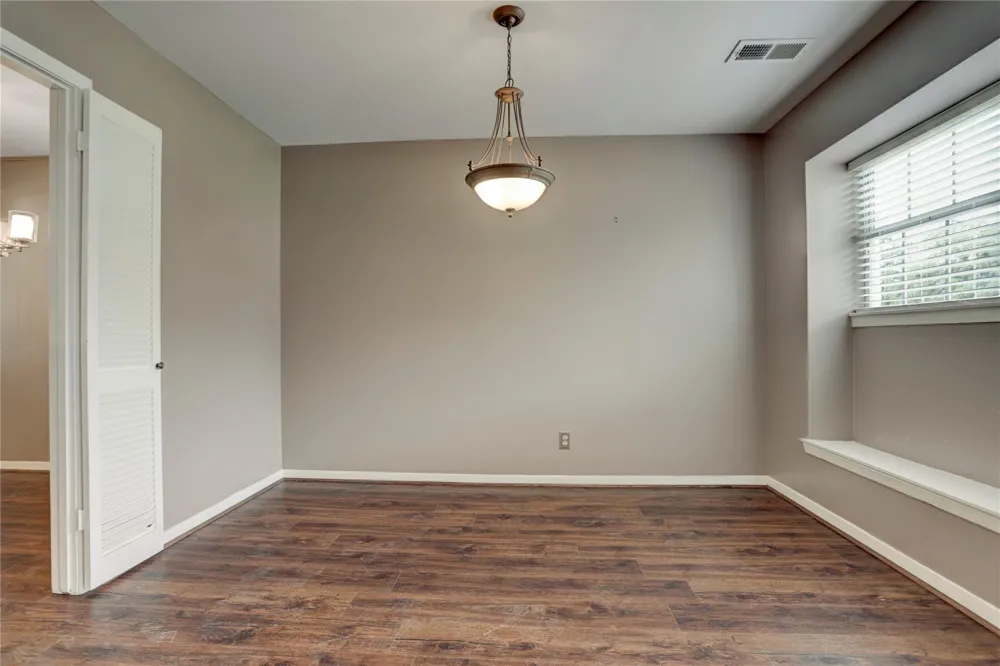 9631 Fairdale Lane Houston, TX 77063