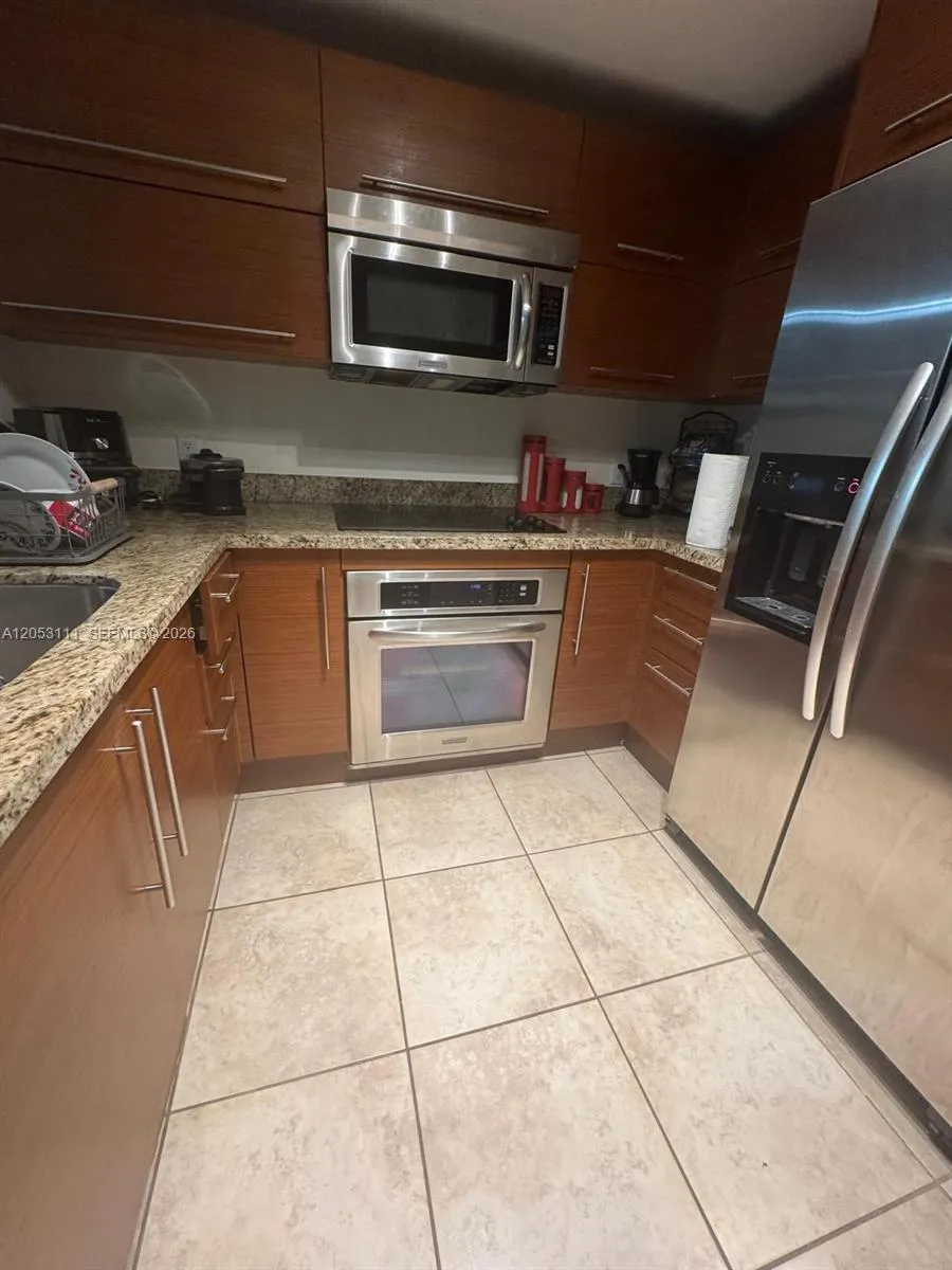 2681 Flamingo Rd #2302S Sunrise, FL 33323