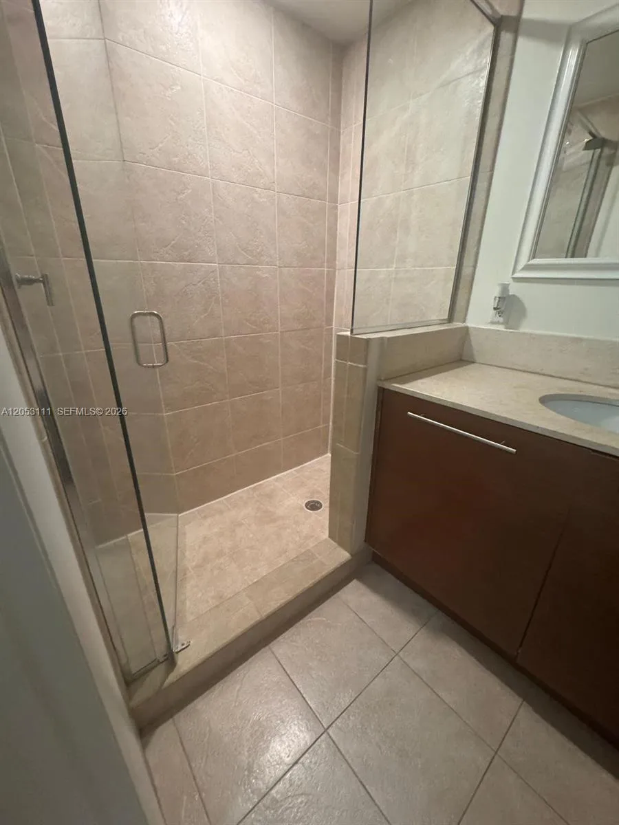 2681 Flamingo Rd #2302S Sunrise, FL 33323