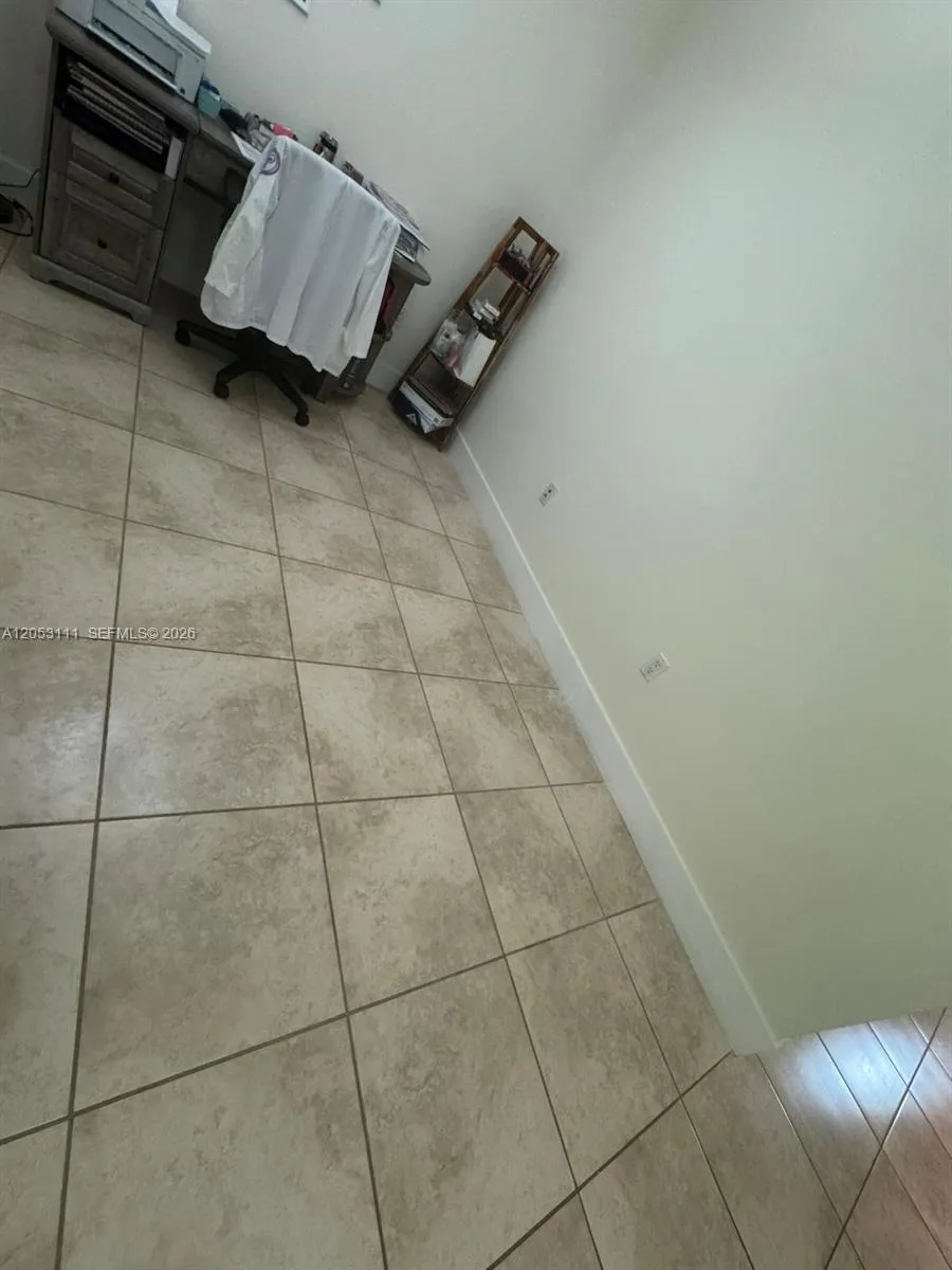 2681 Flamingo Rd #2302S Sunrise, FL 33323