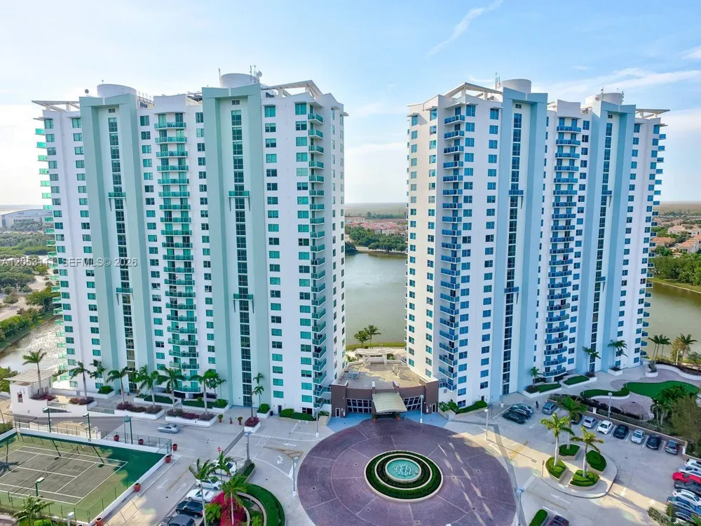 2681 Flamingo Rd #2302S Sunrise, FL 33323